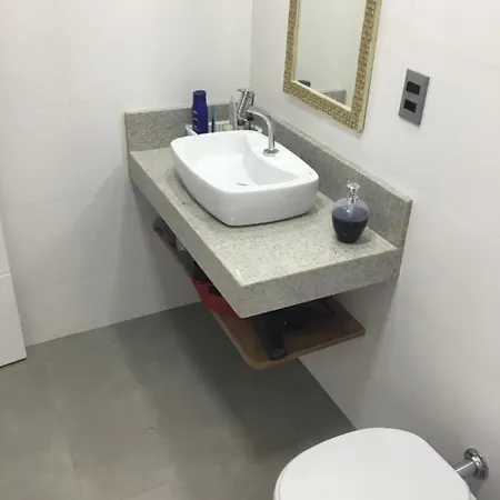 Na Quadra Da Praia Com Tres Quartos Em Balneario Camboriu Sc. Exterior photo