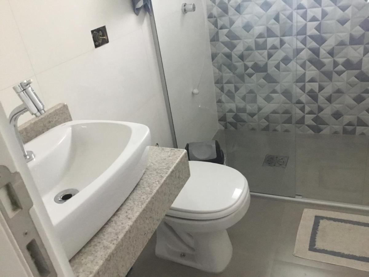 Na Quadra Da Com Tres Quartos Em Sc. Apartment *