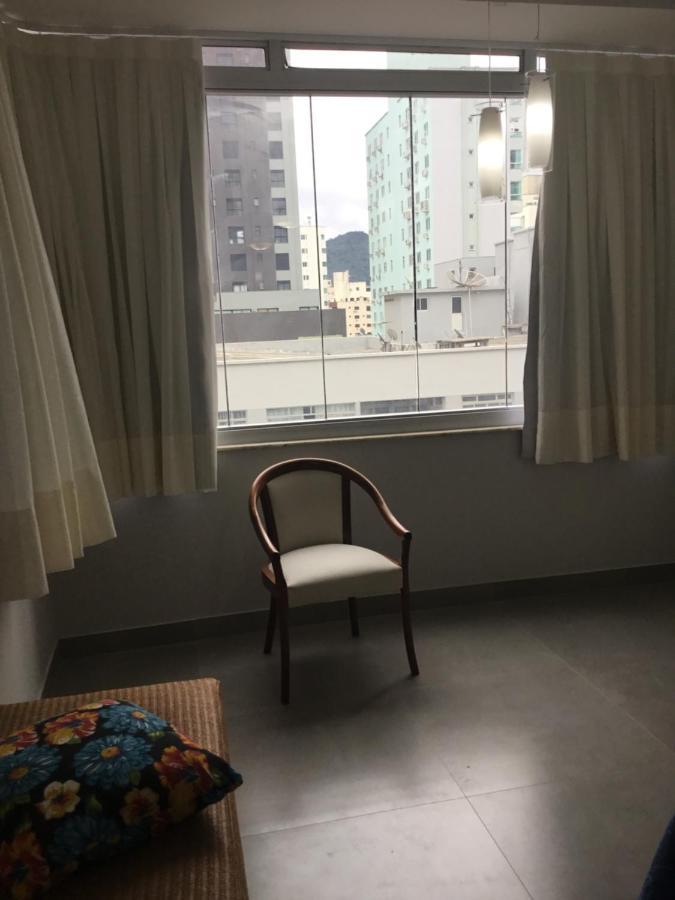 Apartment Na Quadra Da Com Tres Quartos Em Sc.