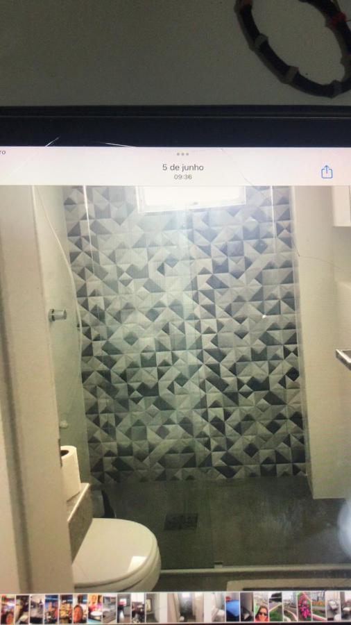 Na Quadra Da Com Tres Quartos Em Sc. *